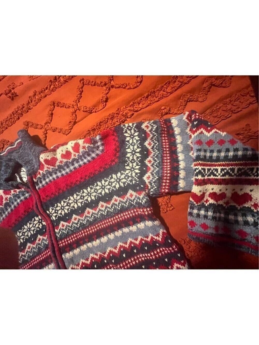 Heirloom  Collectibles sweater. Hearts, squares and diamonds. Size medium. - Picture 6 of 16